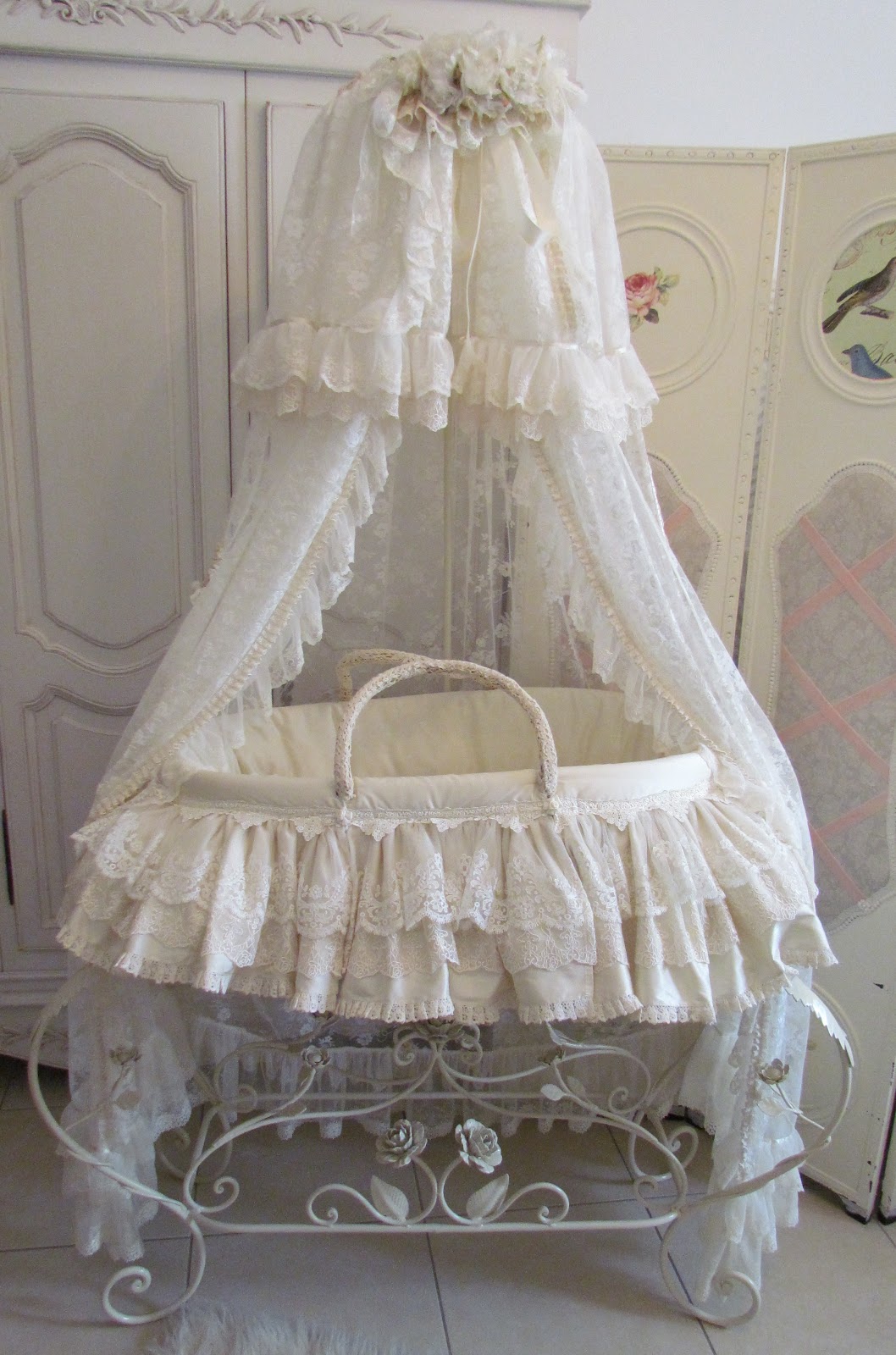 Angela Lace Silk and Lace Covered Moses Basket