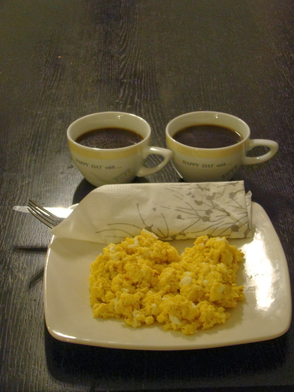 007 TRAVELERS 007 Food Scrambled eggs with coffee