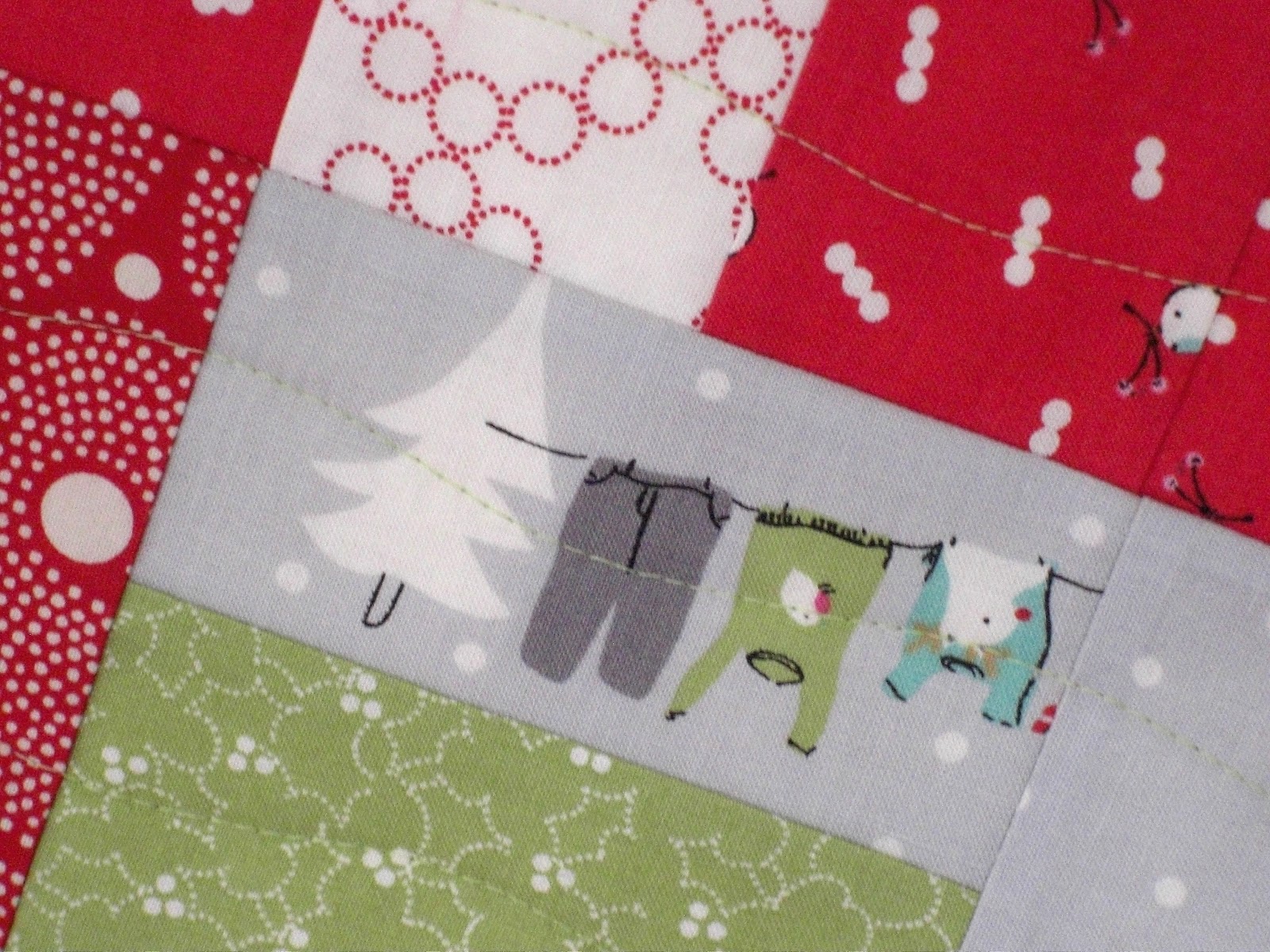 Selvage Blog Christmas Baby Quilt