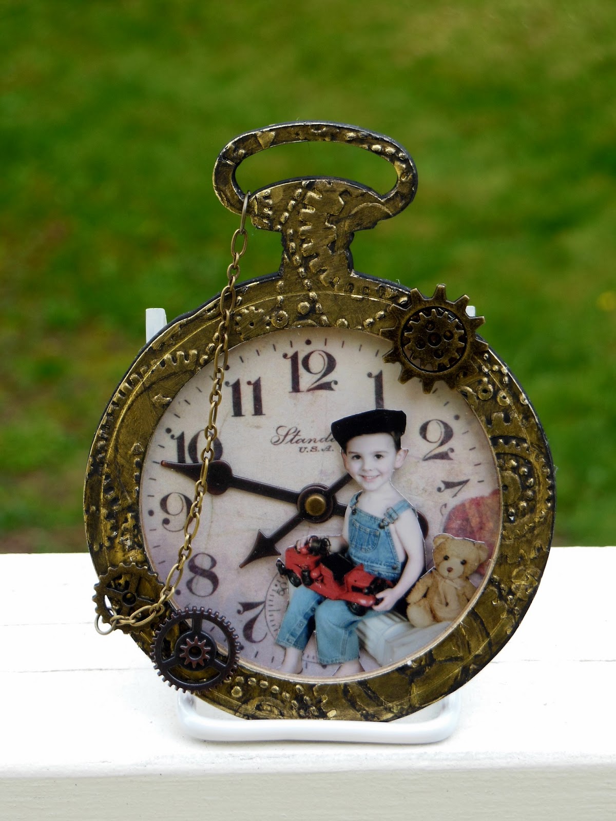 It's All About Me & Mine Watch die frame..