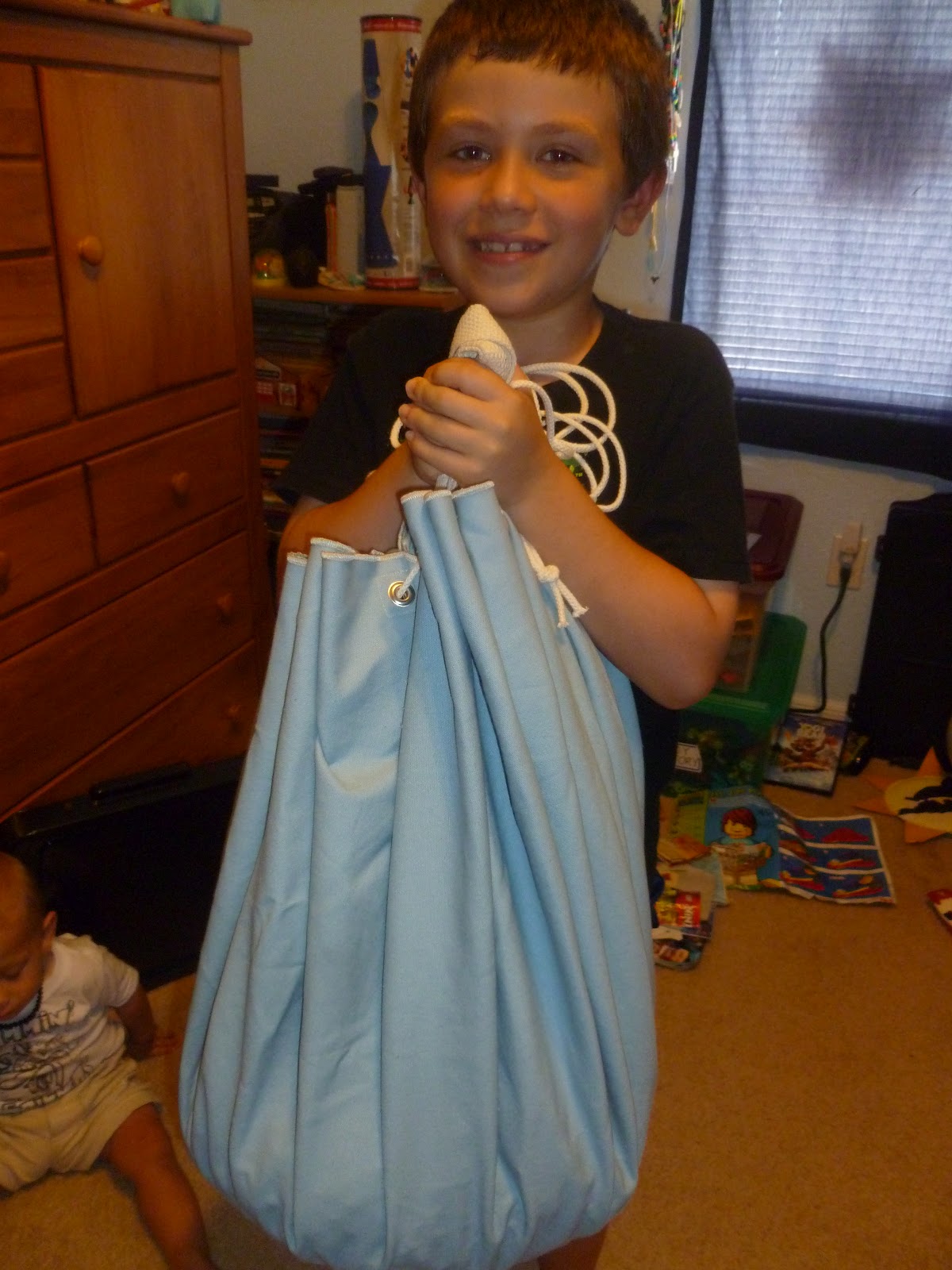 THE BUILDER BAG (TOY PLAY MAT/STORAGE BAG SYSTEM) REVIEW + GIVEAWAY