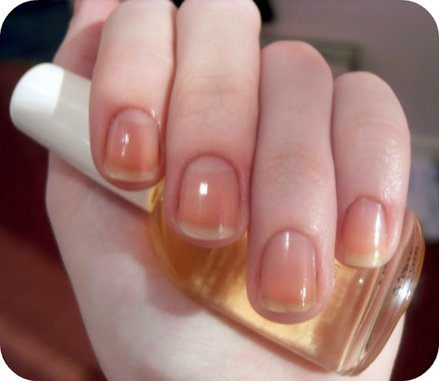 Sally Hansen Maximum growth treatment Review Cara Wood