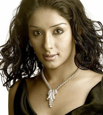 Samiksha-Singh-Hot-Tamil-Actress