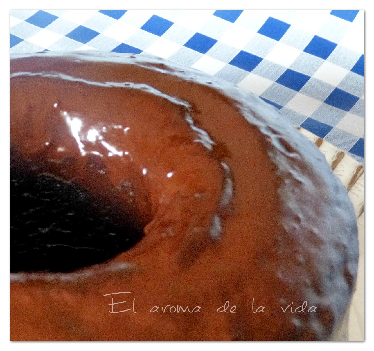 El Aroma de la Vida Bundt cake de chocolate... esponjoso!!