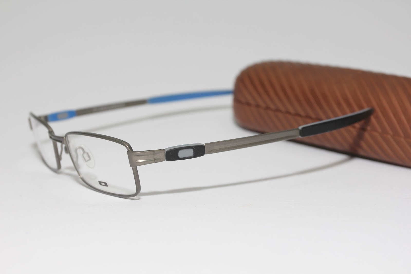 Oakley Tumbleweed Replacement Earsocks « Heritage Malta