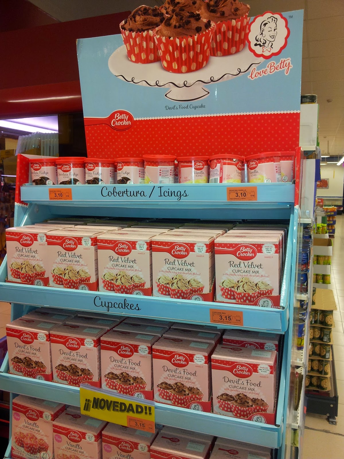 Cakekris Cupcakes De Pantera Rosa Con Preparados Betty Crocker