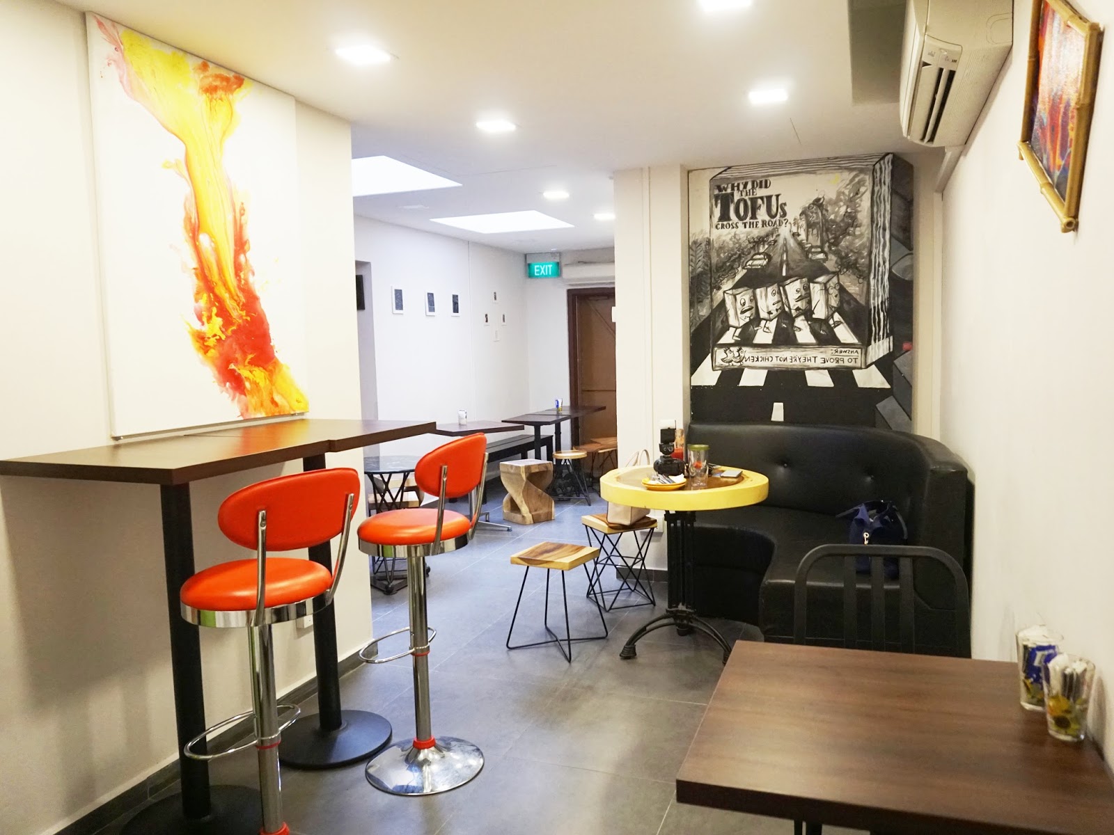 PinkyPiggu Well Dressed Salad Bar & Café South Bridge Road, Chinatown Hippy Vegan