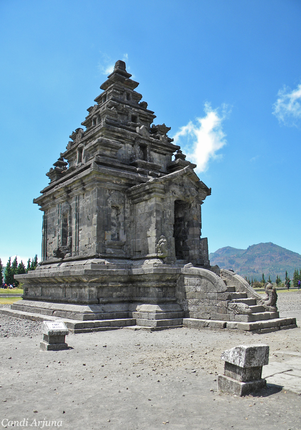 Kompleks Candi Arjuna