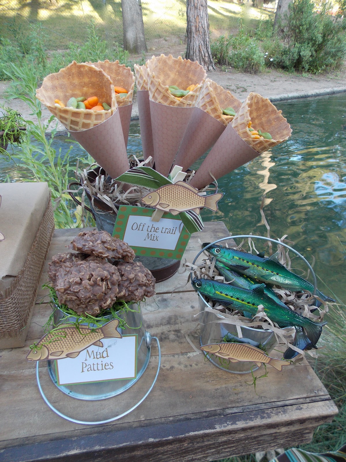 Gone Fishin' - party ideas for a fishing party - LAURA'S little PARTY