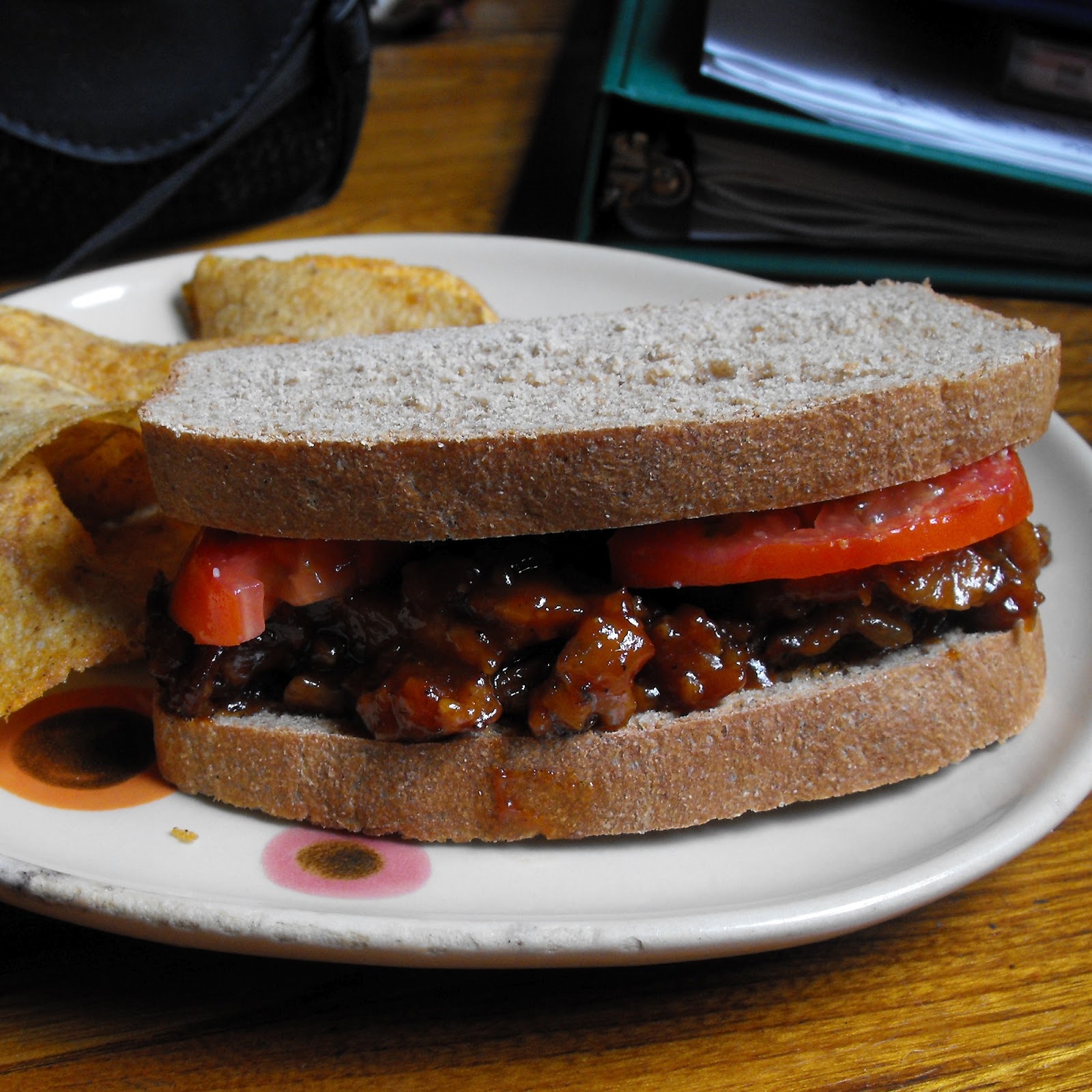 RAYGUNOMICS BBQ Seitan Sandwich Recipe
