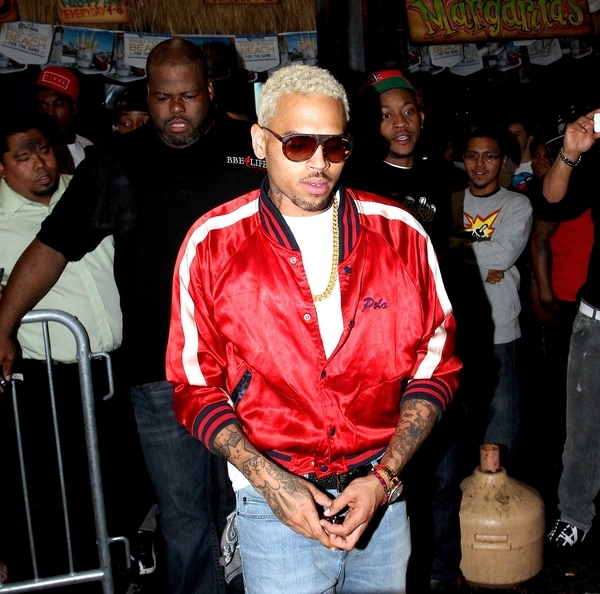 6lyrics Com Chris Brown Out About In Hollywood