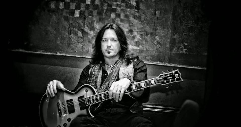 STRYPER's MICHAEL SWEET Taps EVANESCENCE Drummer WILL HUNT For Next