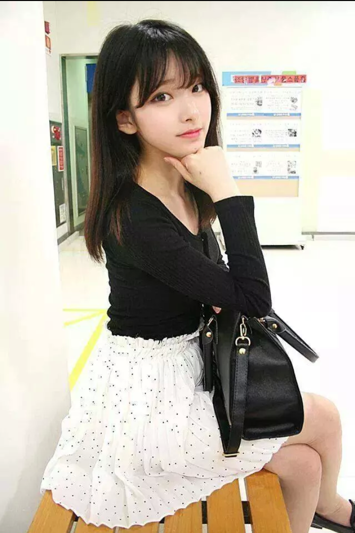 출처:해적 haezuk.com 아이유 닮은 페북 98년생 처자