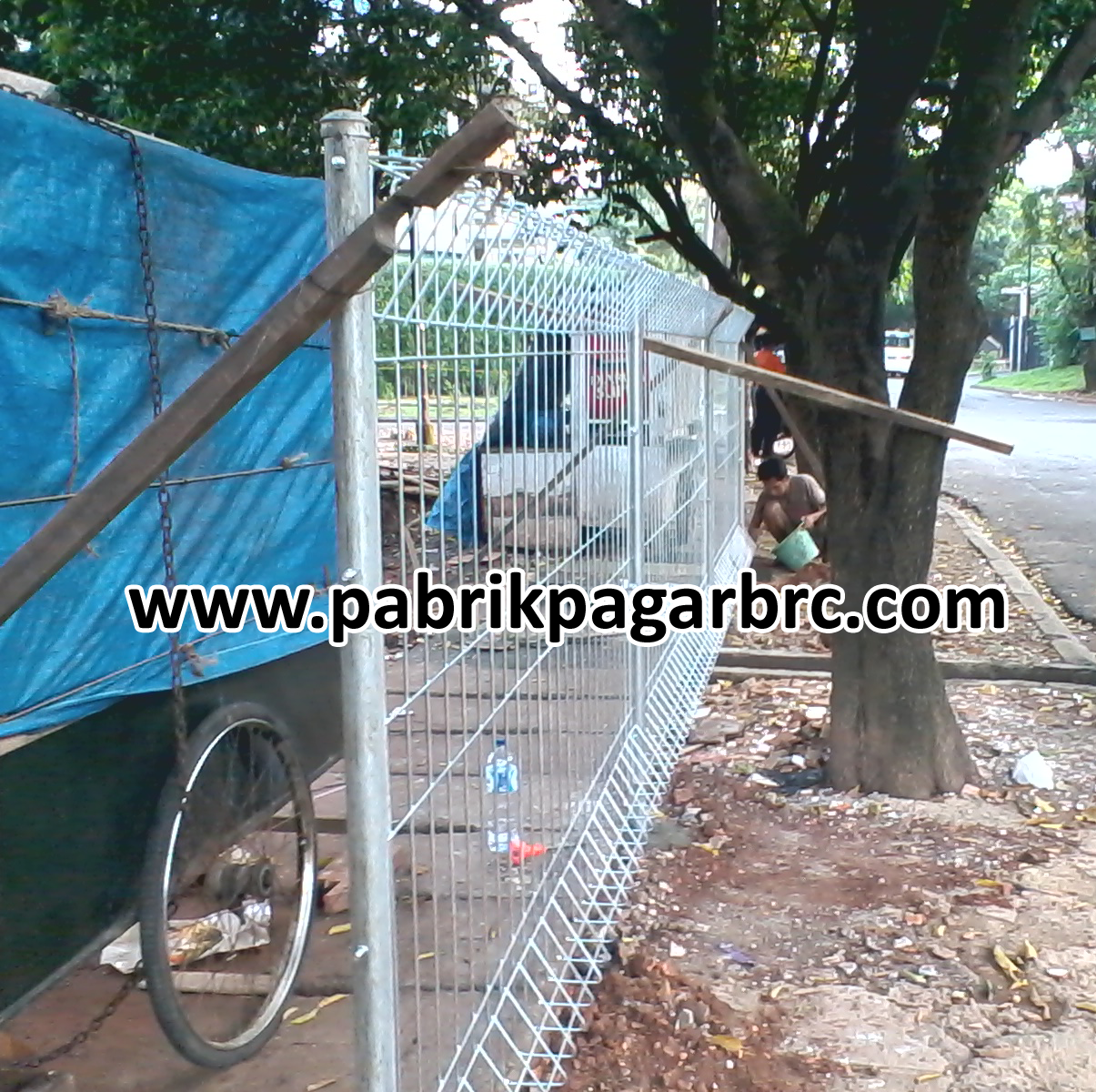 Pemasangan Pagar BRC Pagar brc hot dip galvanized dan electro plating, harga pabrik