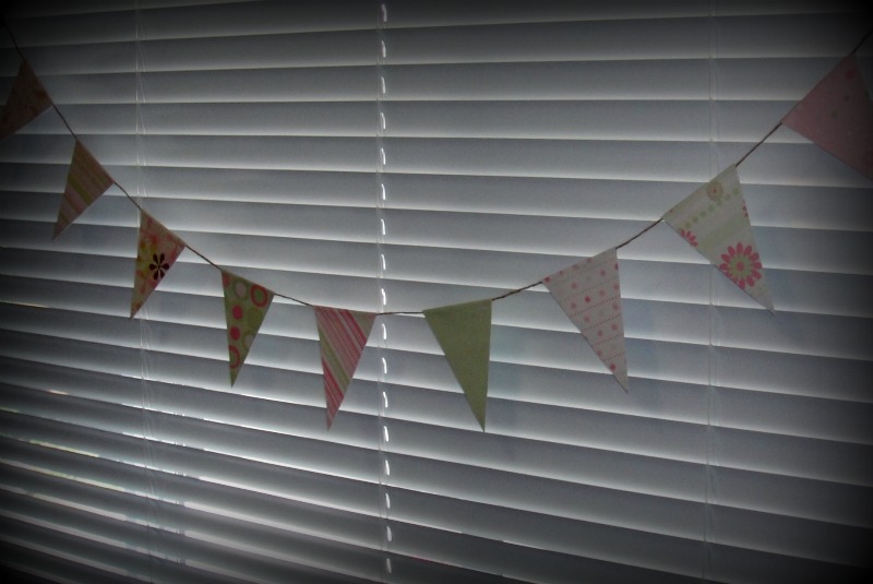  carlasdeleon paper bunting tutorial