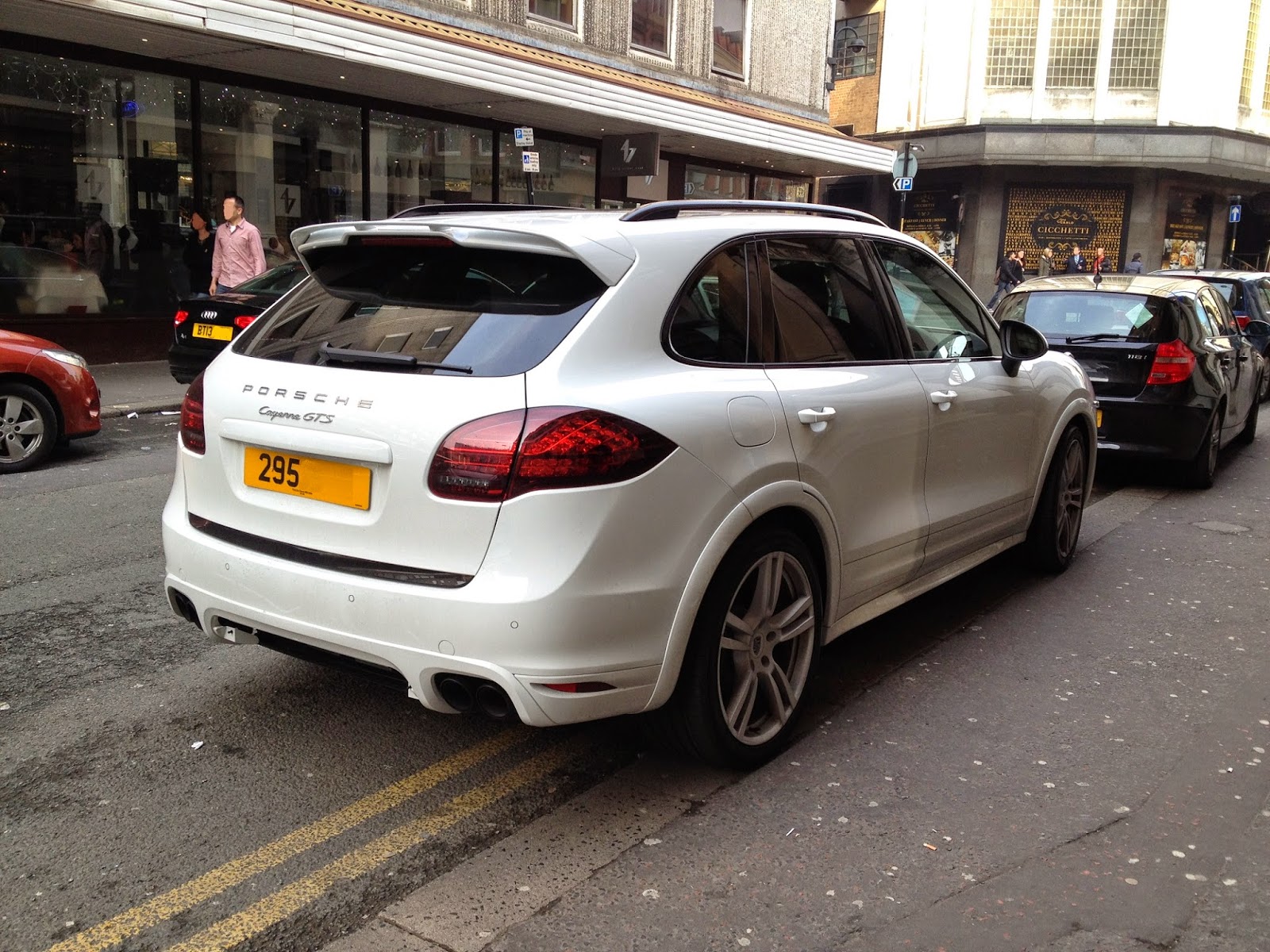 Dream Car Spotter Porsche Cayenne GTS 2014