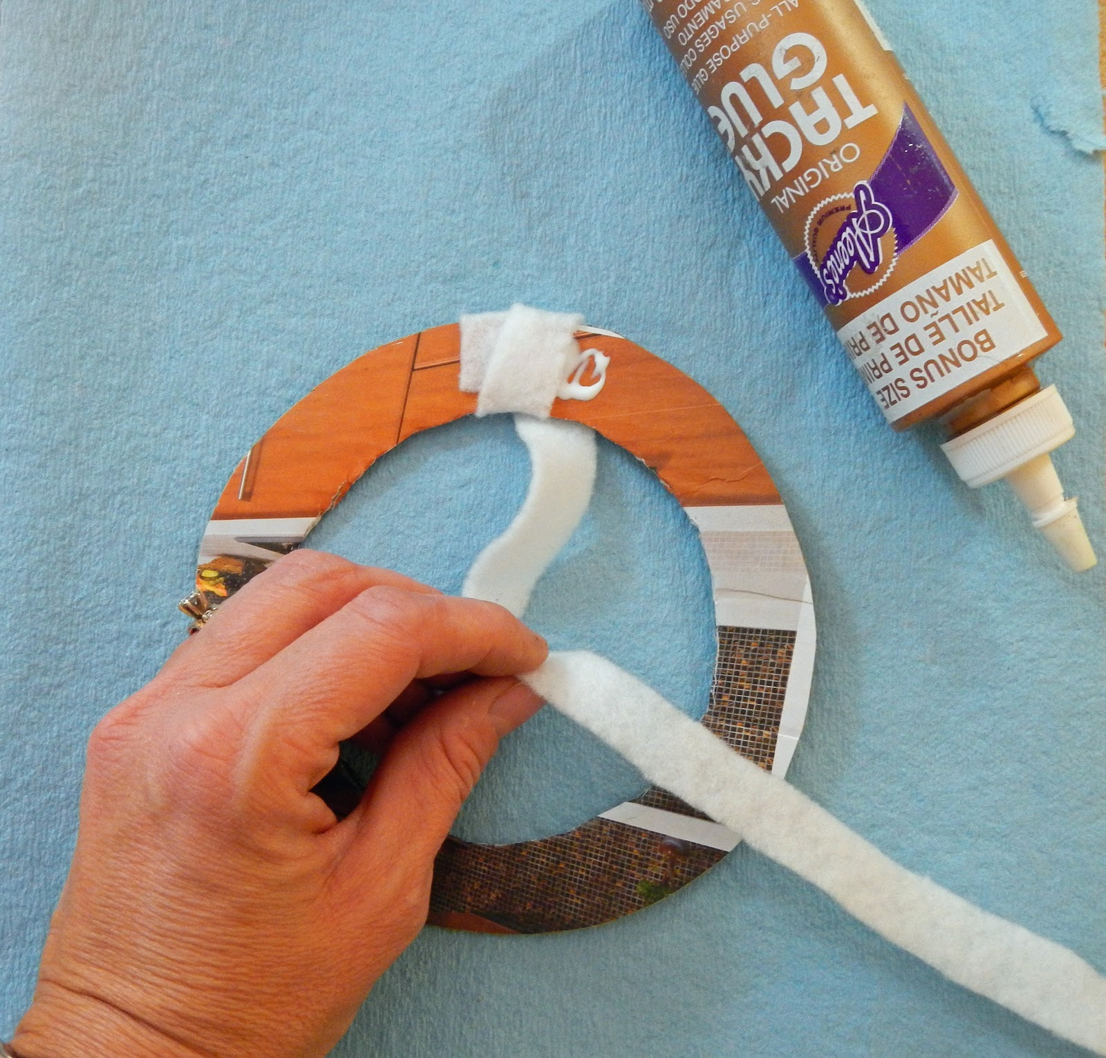 that artist woman Easy Wreath Ideas