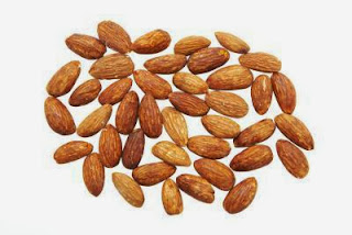 almond allergy symptoms