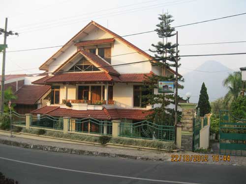 Villa Trawas: Villa Suryo Trawas