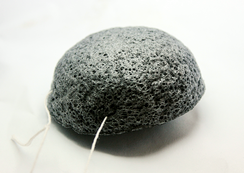 Black Charcoal Konjac Cleansing Puff