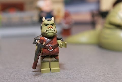 9516-LEGO-Star-Wars-Gamorrean-Guard.jpg