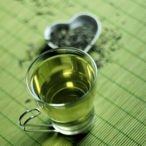 الشاي الاخضر هل فعلاً يقلل الوزن؟ و هل له أعراض جانبية 