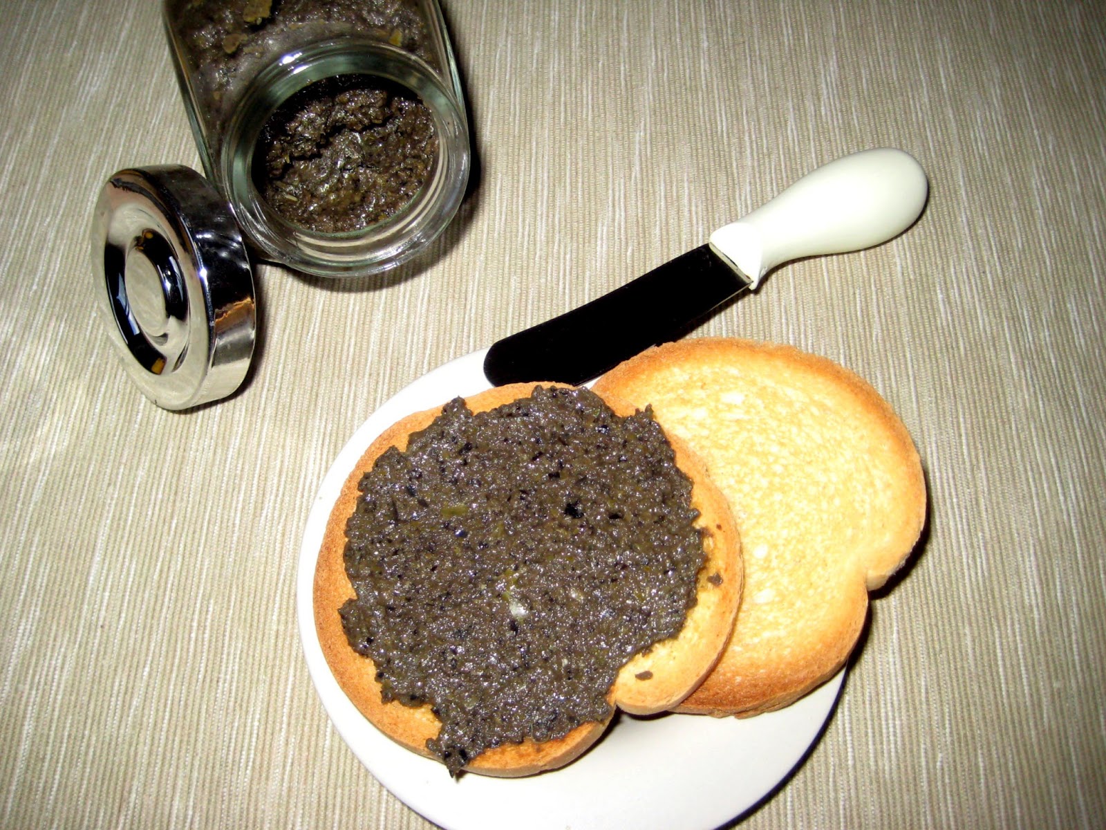 Spanish Olivada Black olives pate