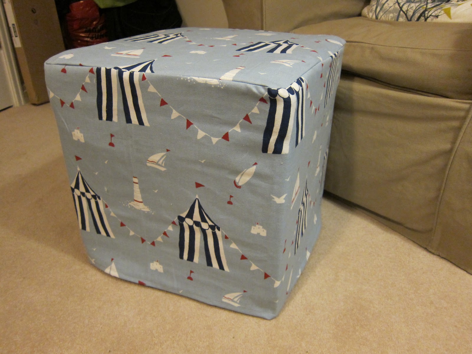 StowmarKate Tutorial recovering an Ikea footstool