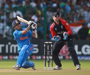 नभ दाटलं ...