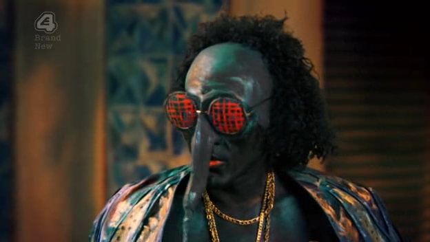 Noel+Fieldings+Luxury+Comedy+s01e01.theb