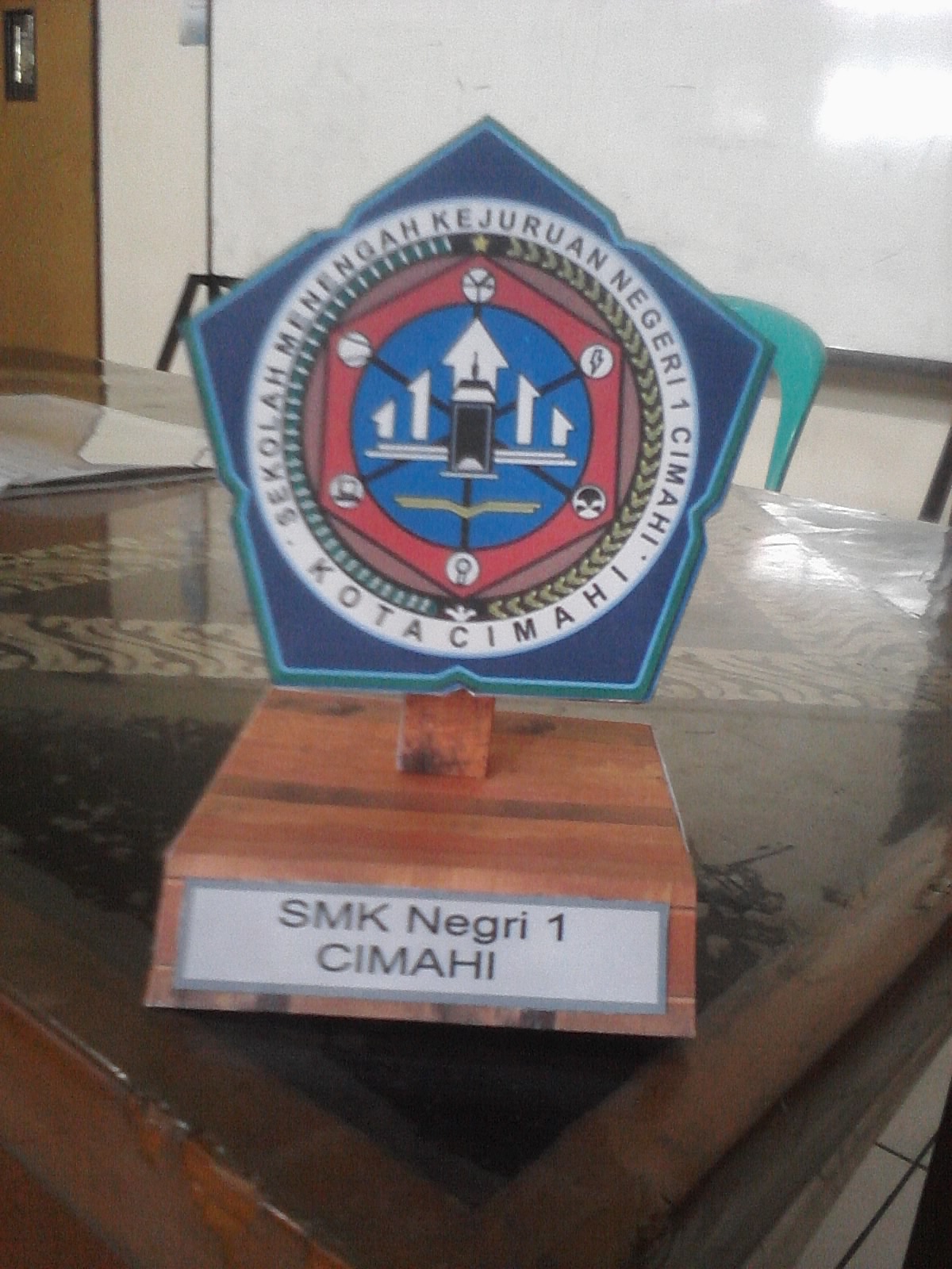 Logo SMK Negeri 1 Cimahi (STM pembangunan) ~ Ajih Paper-Craft