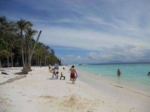 Welcome Mantanani Island マンタナニ島