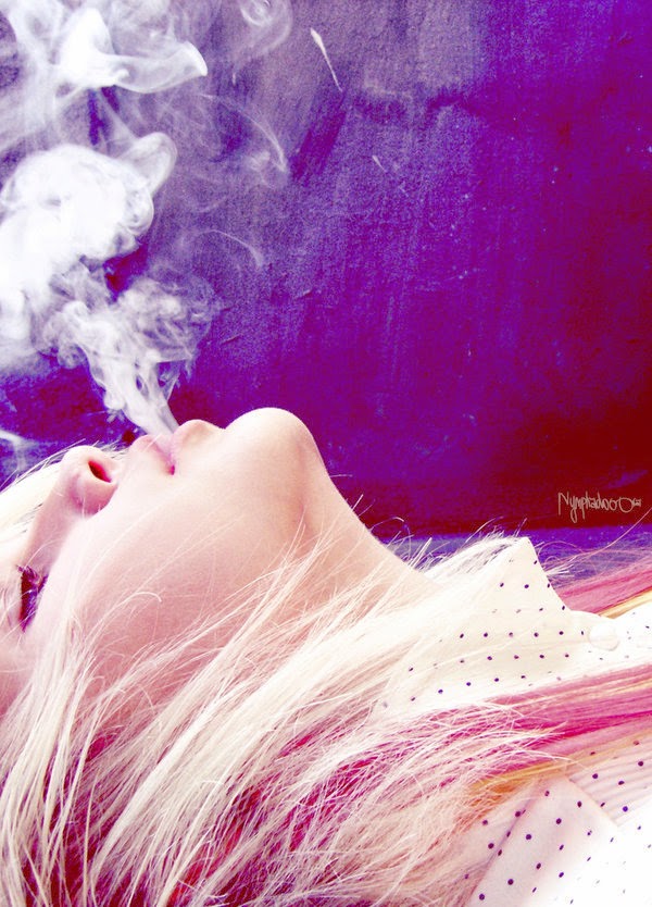 Avatar Nữ hút thuốc đẹp