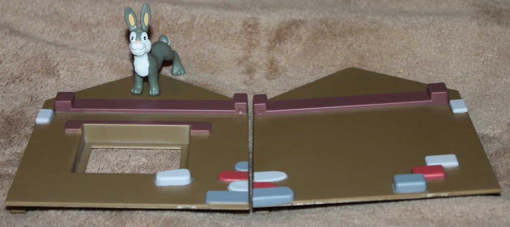 Животные на Ферме №16: заяц, боковые стены хлева