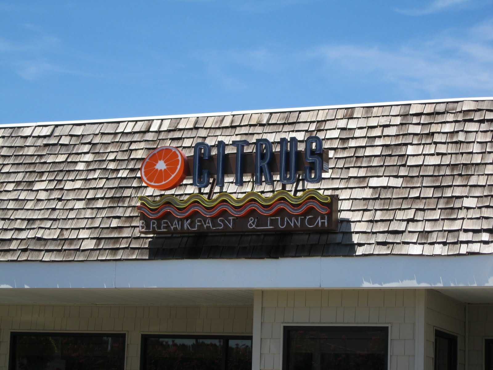 "Diners, Driveins, and Dives" Adventures DDD Virginia Beach Style!