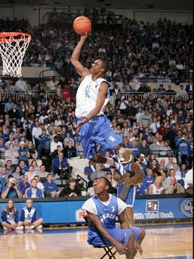 rajon rondo dunk