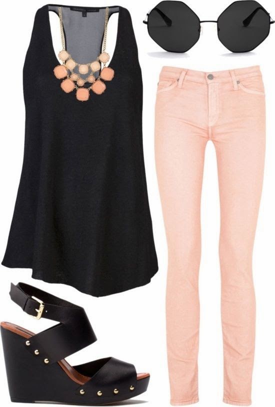 To go out at night pastel jeans and black accessories will be your best