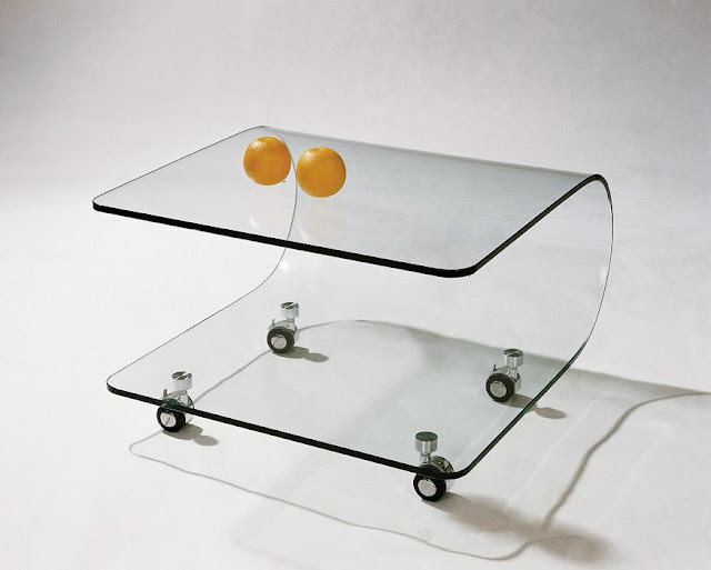 скляний мобільний столик