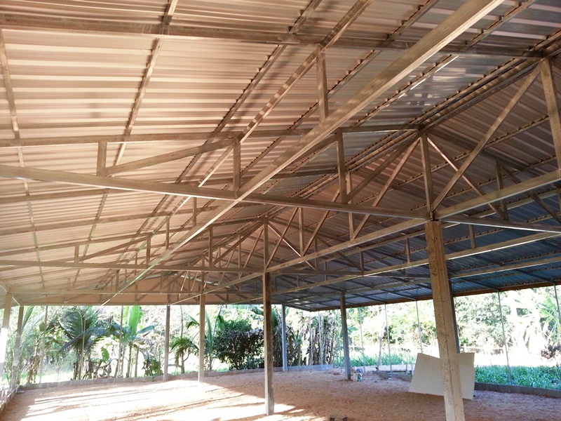 Leben Auf Dem Land Das Dach Ist Gedeckt