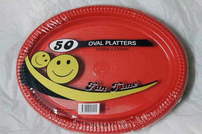 PARTY TIME!!! coloured oval plastic plates