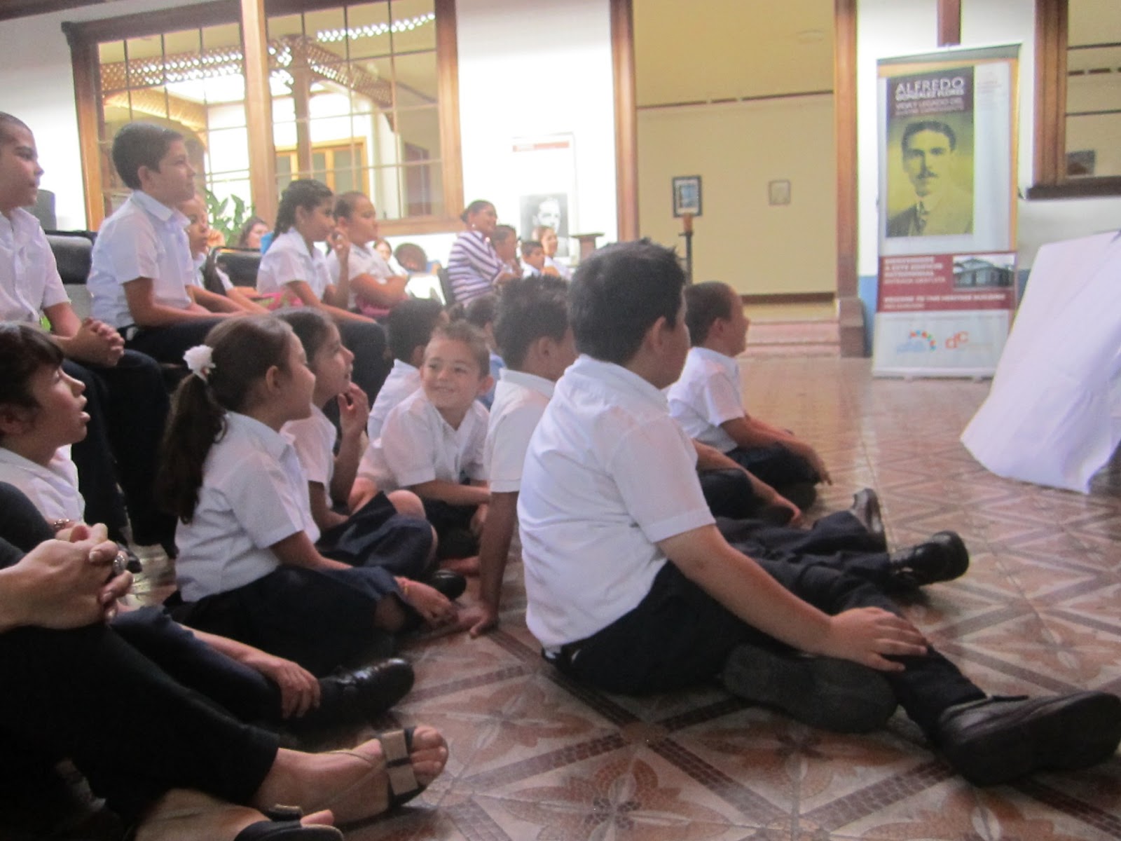 Casa Alfredo González Flores Quiénes somos?