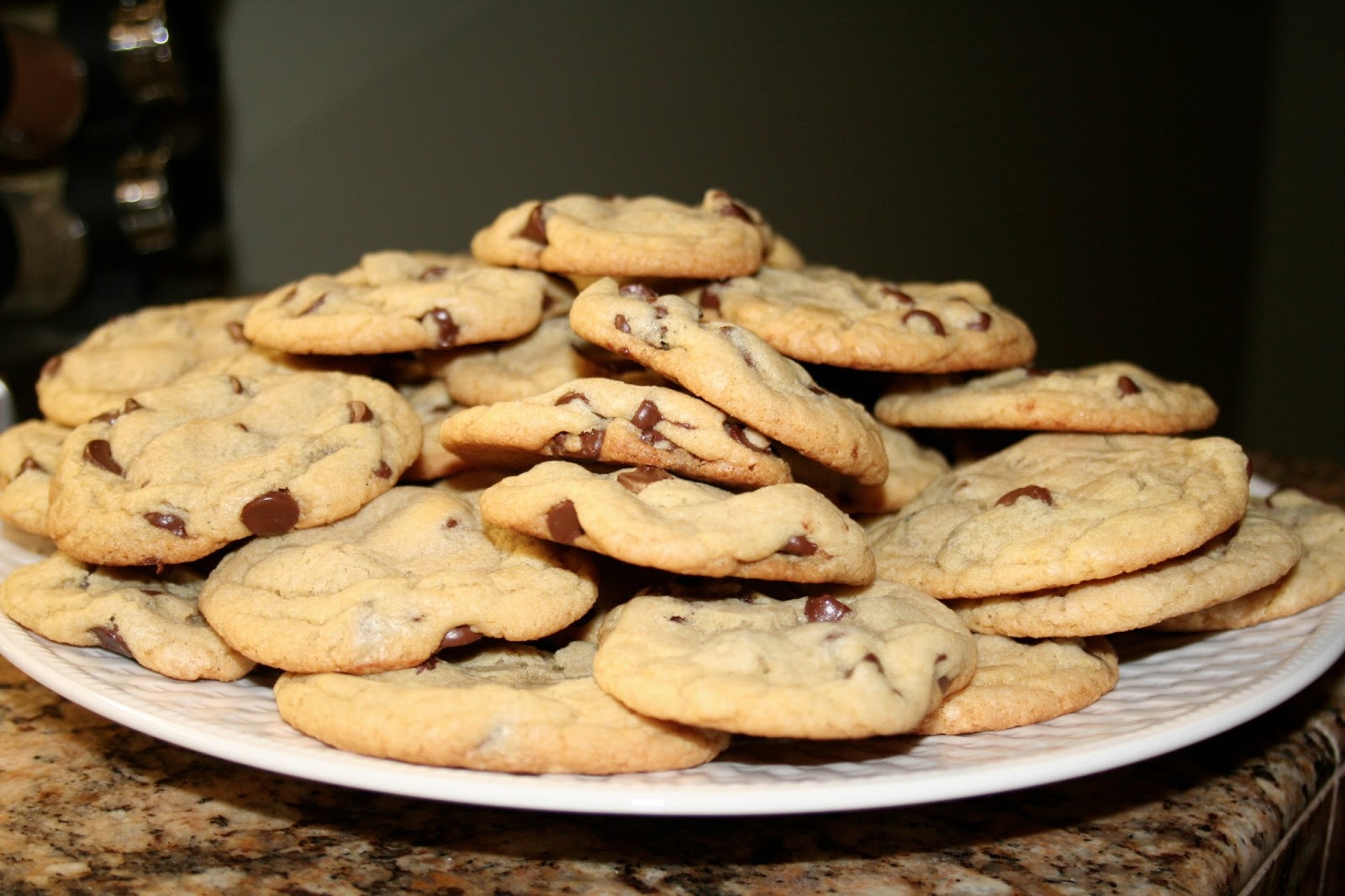 Home Trends Utah Soft Chewy Chocolate Chip Cookies (made with pudding mix!)