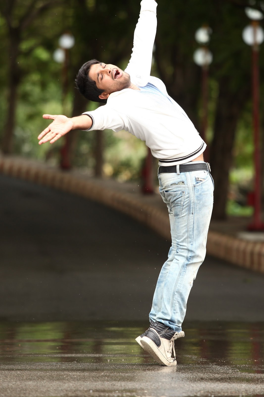 Race Gurram 2014 Trke Altyazılı İzle Full HD izle