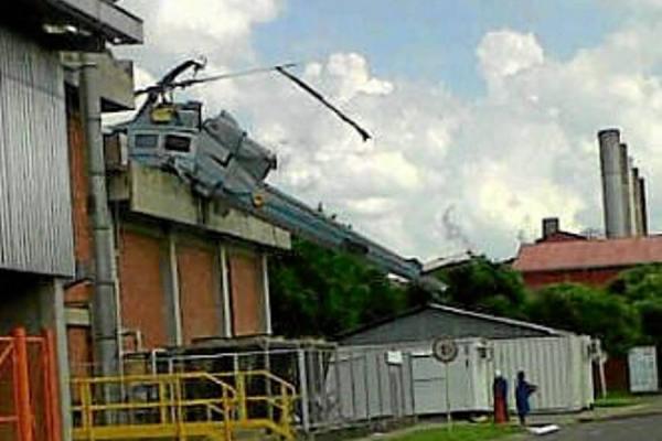 http://1.bp.blogspot.com/-sbz2wMQWqVc/Twnva0YW8JI/AAAAAAAAAjM/eDN7crbYfv4/s1600/B412_Fuerza%2BAerea_Accidente2.jpg