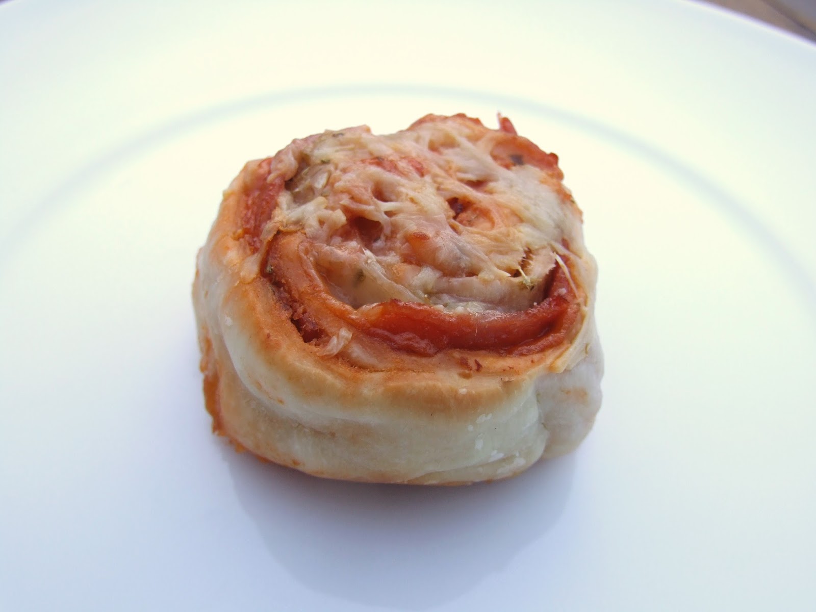 COOKING JULIA PIZZA ROLLS AU PESTO ROSSO