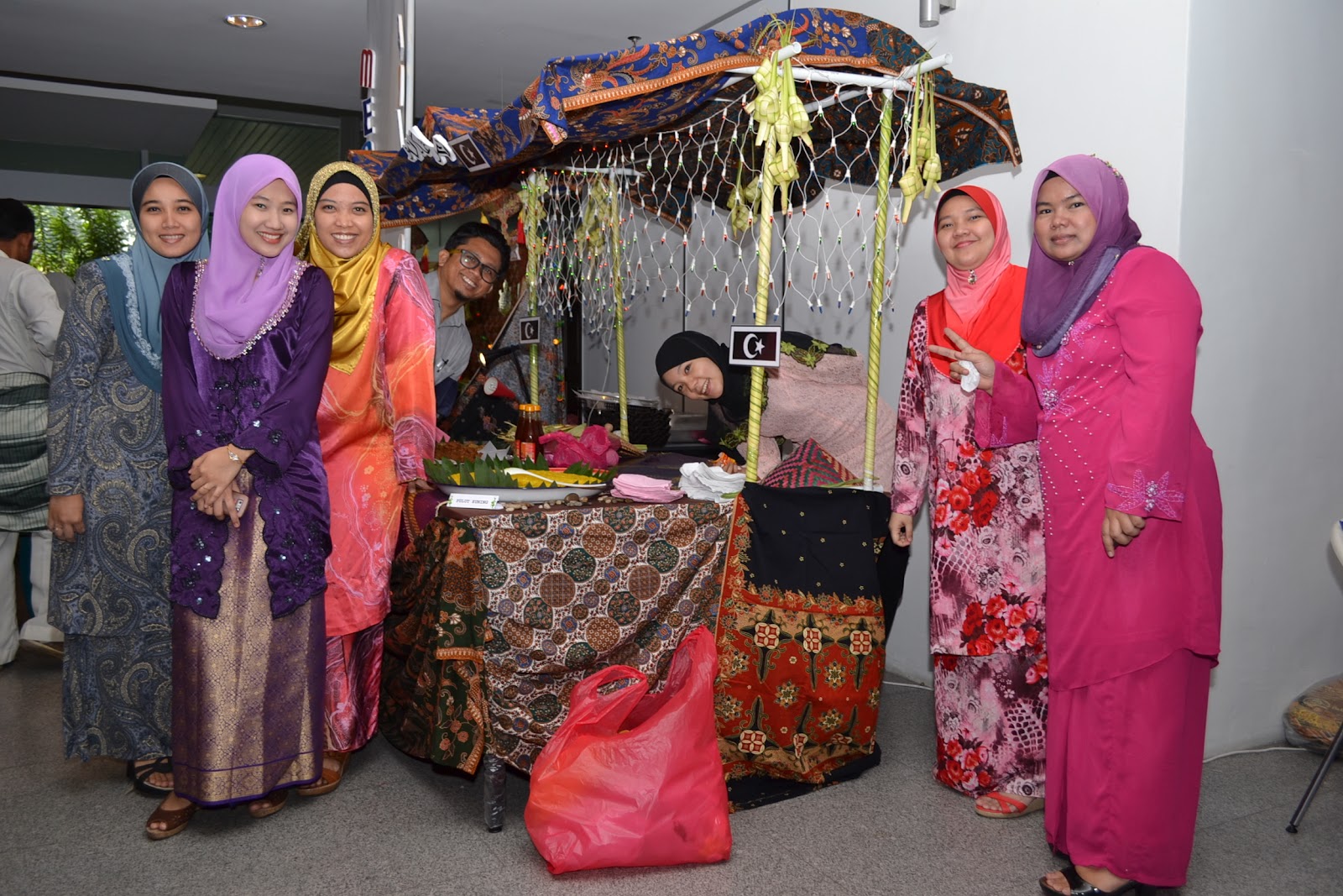 Hidayu's Journal: Jamuan Raya JKR PJD 2012