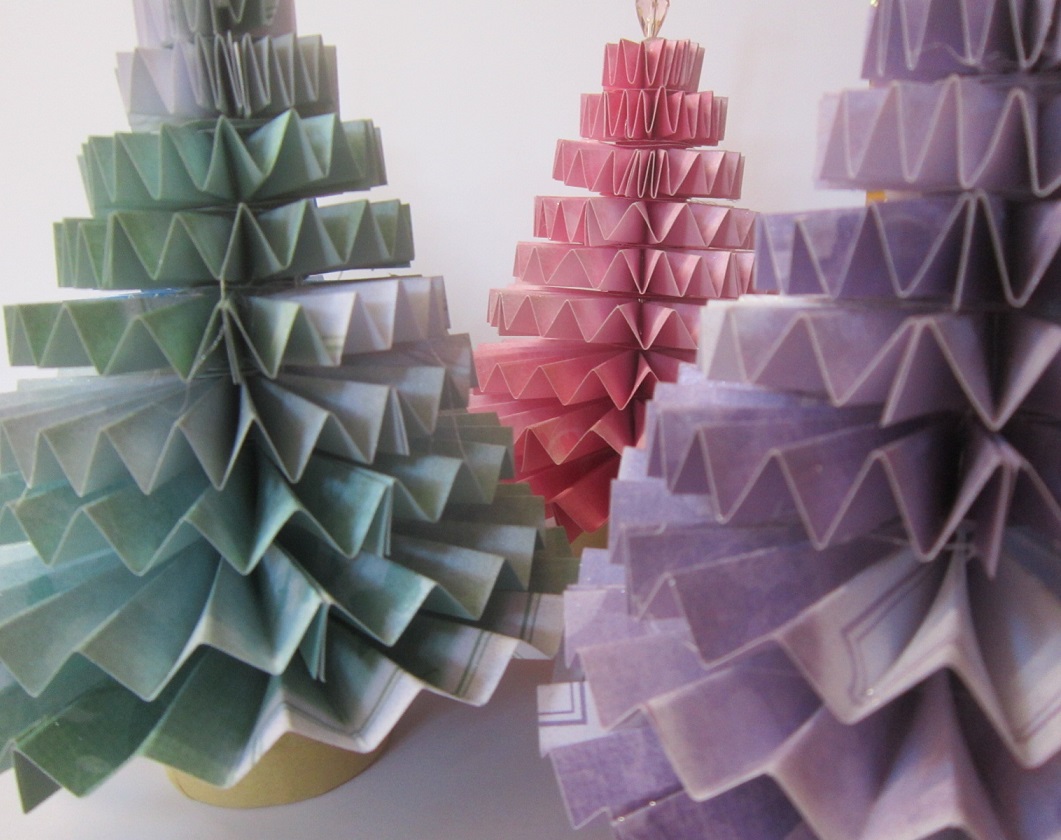 Pinnacle Crafts Concertina Paper Christmas Trees....