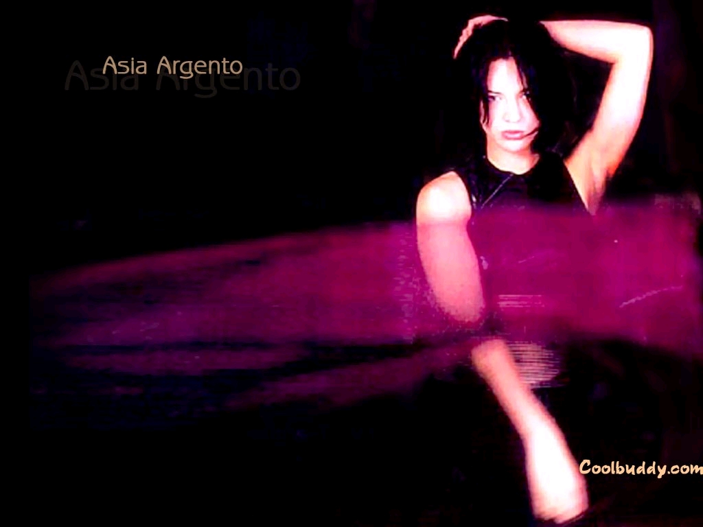 http://1.bp.blogspot.com/-sf3Wte09TTM/T7NWLhIMS4I/AAAAAAAAAxg/7C7zfpbFHY0/s1600/Asia_Argento_003.jpg