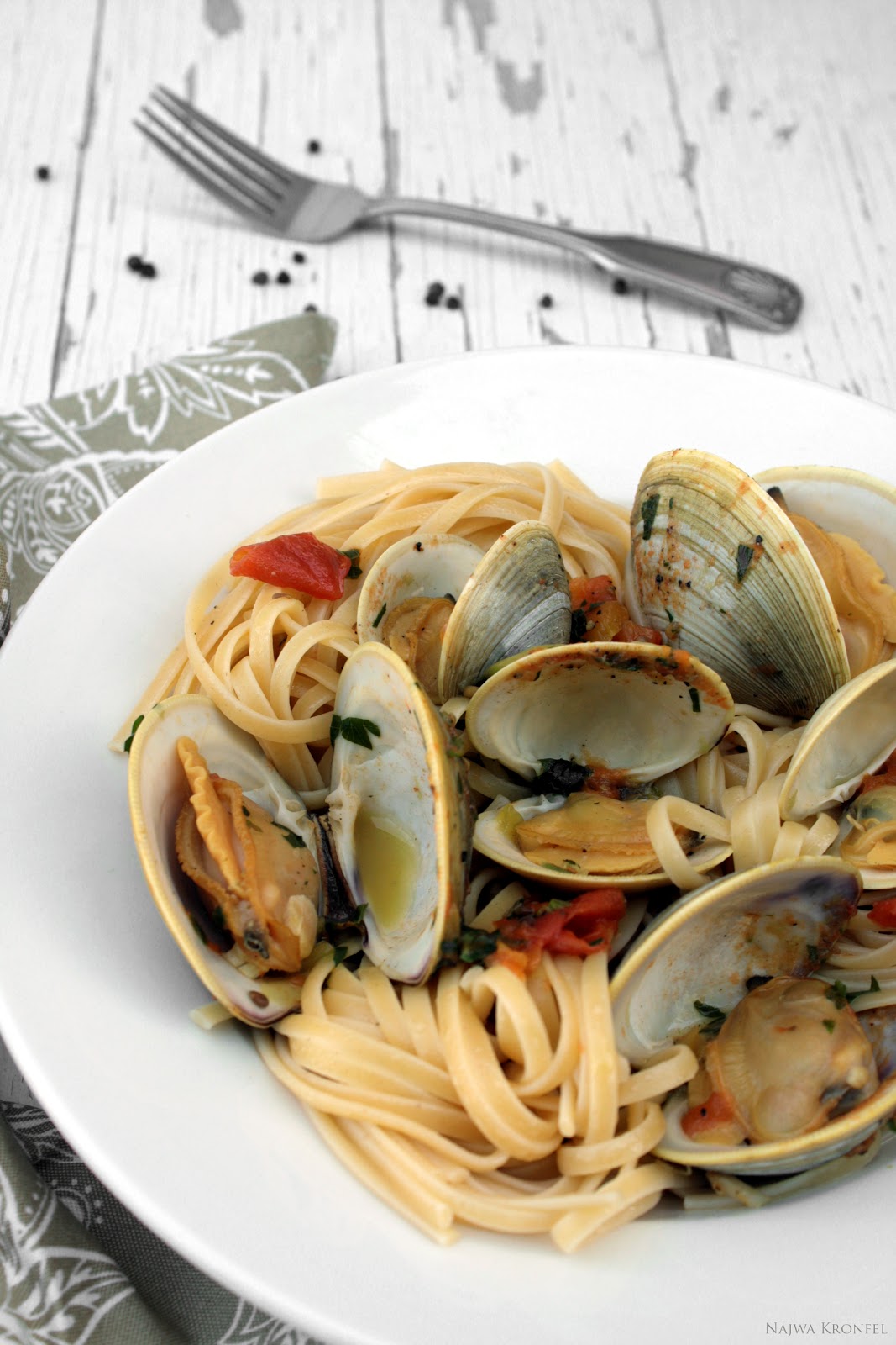 Delicious Shots Linguine with Clams