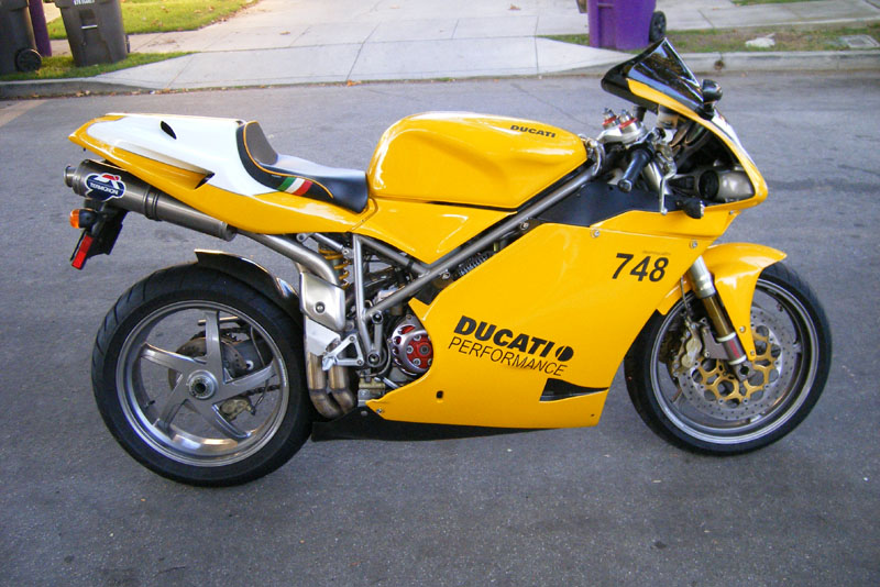 Ducati_748S_1999.jpg
